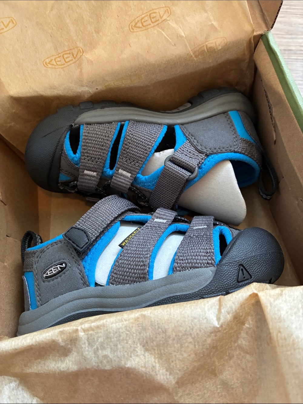 Keen Newport H2 Toddler Sandals New in Box